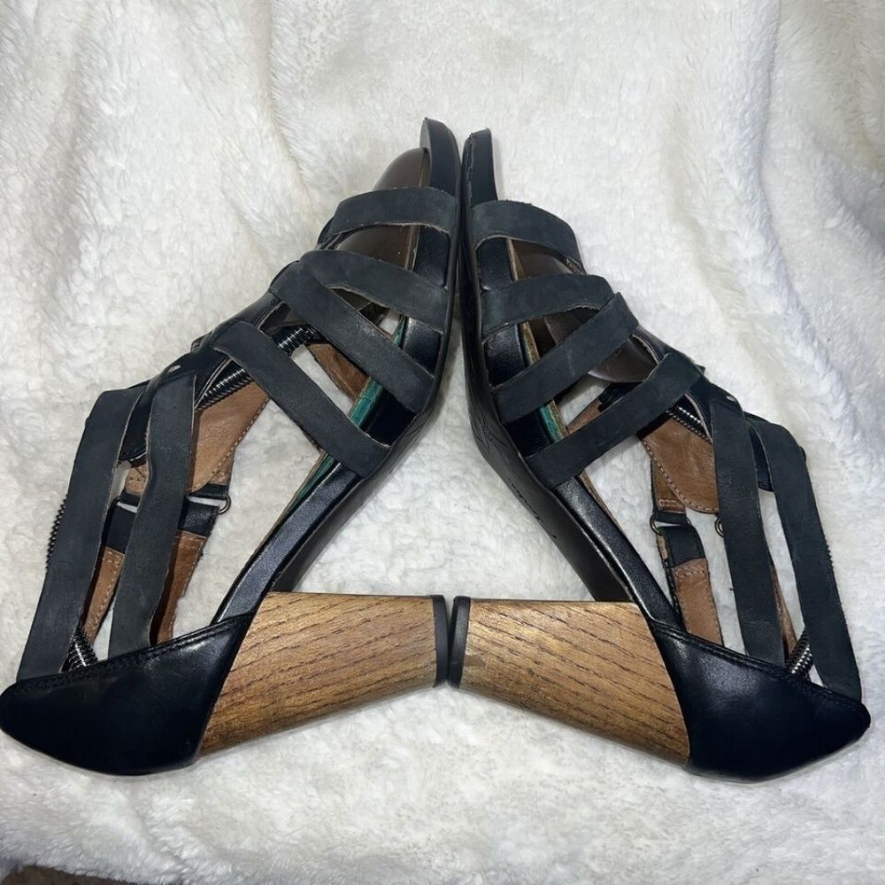 Indigo By Clarks Sandals Womens 8 M Ankle Strappy Heels 64397 Black Leather - Picture 6 of 6